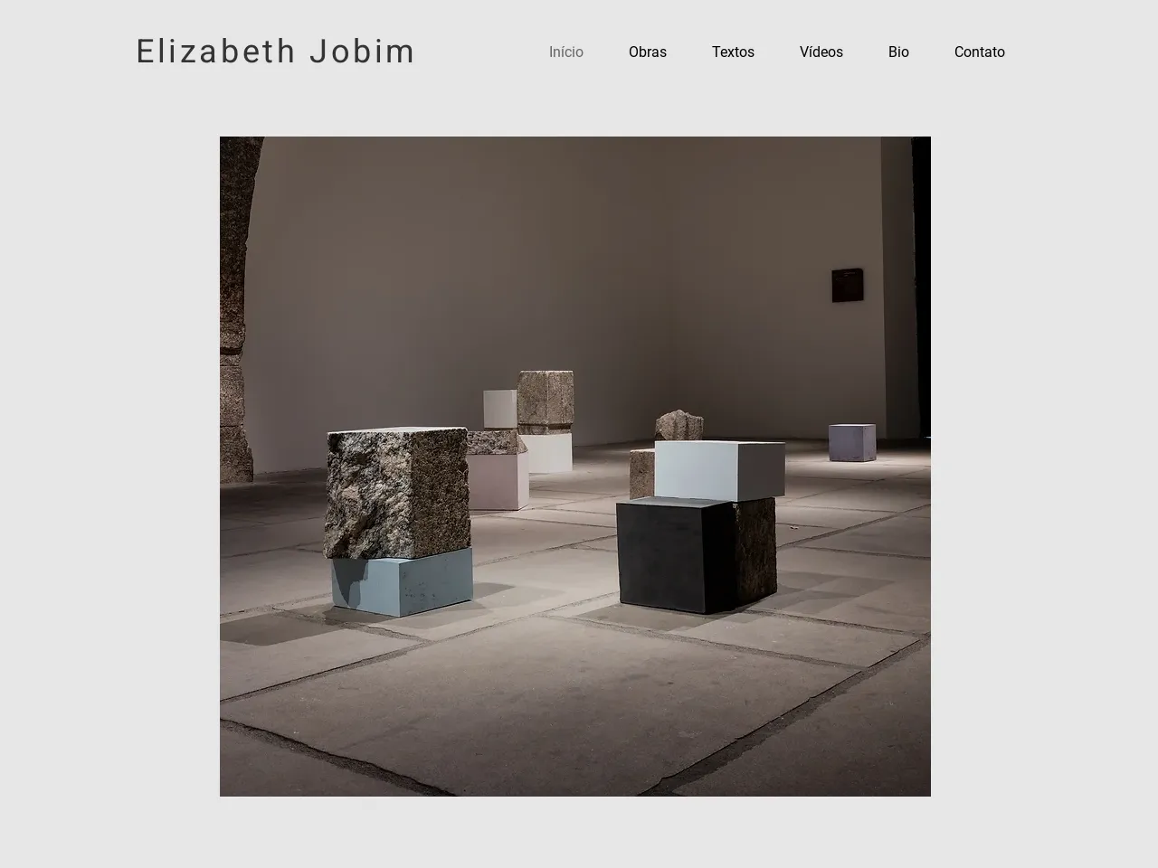 Website of concrete sculptor Elizabeth Jobim