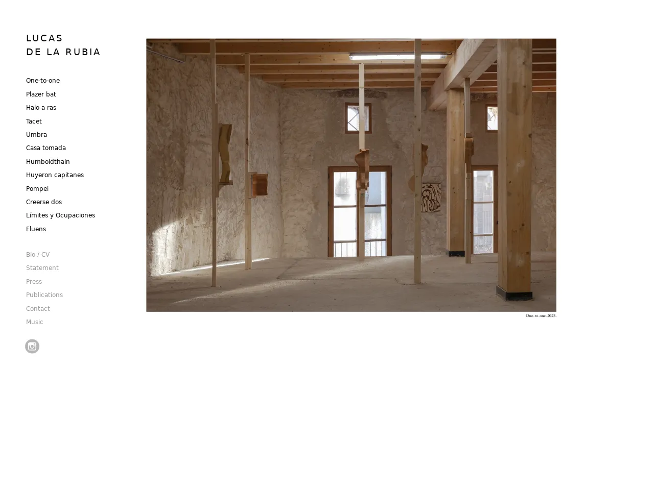 Website of concrete sculptor Lucas de la Rubia